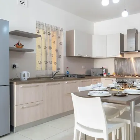 Cozy Close To The Sea 4 Apartman San Pawl il-Baħar