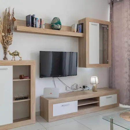 Cozy Close To The Sea 4